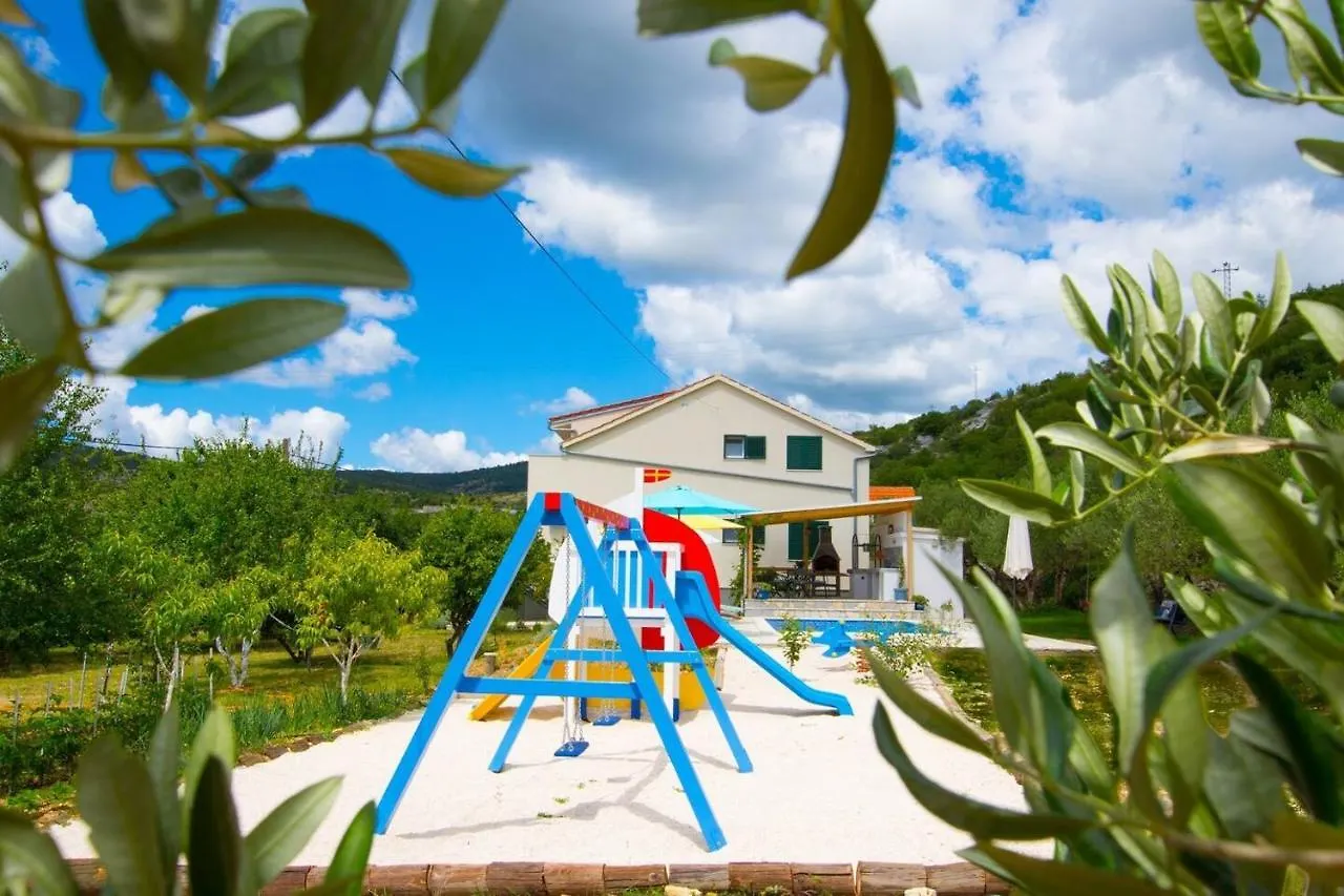 Holiday home Family Friendly House With A Swimming Pool Plano, Trogir - 21403 Villa Prgomet